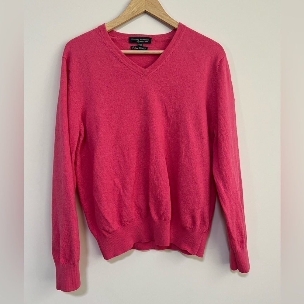 Fairway and Greene Men’s Italian Merino Wool Sweater. Very Good Condition.